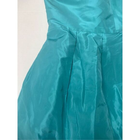 Sleeveless J-Crew Dress - Picture 3 of 8